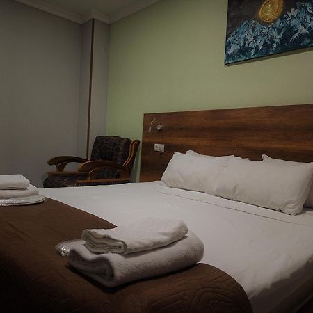 Hotel Georgian Kutaisi Eksteriør bilde