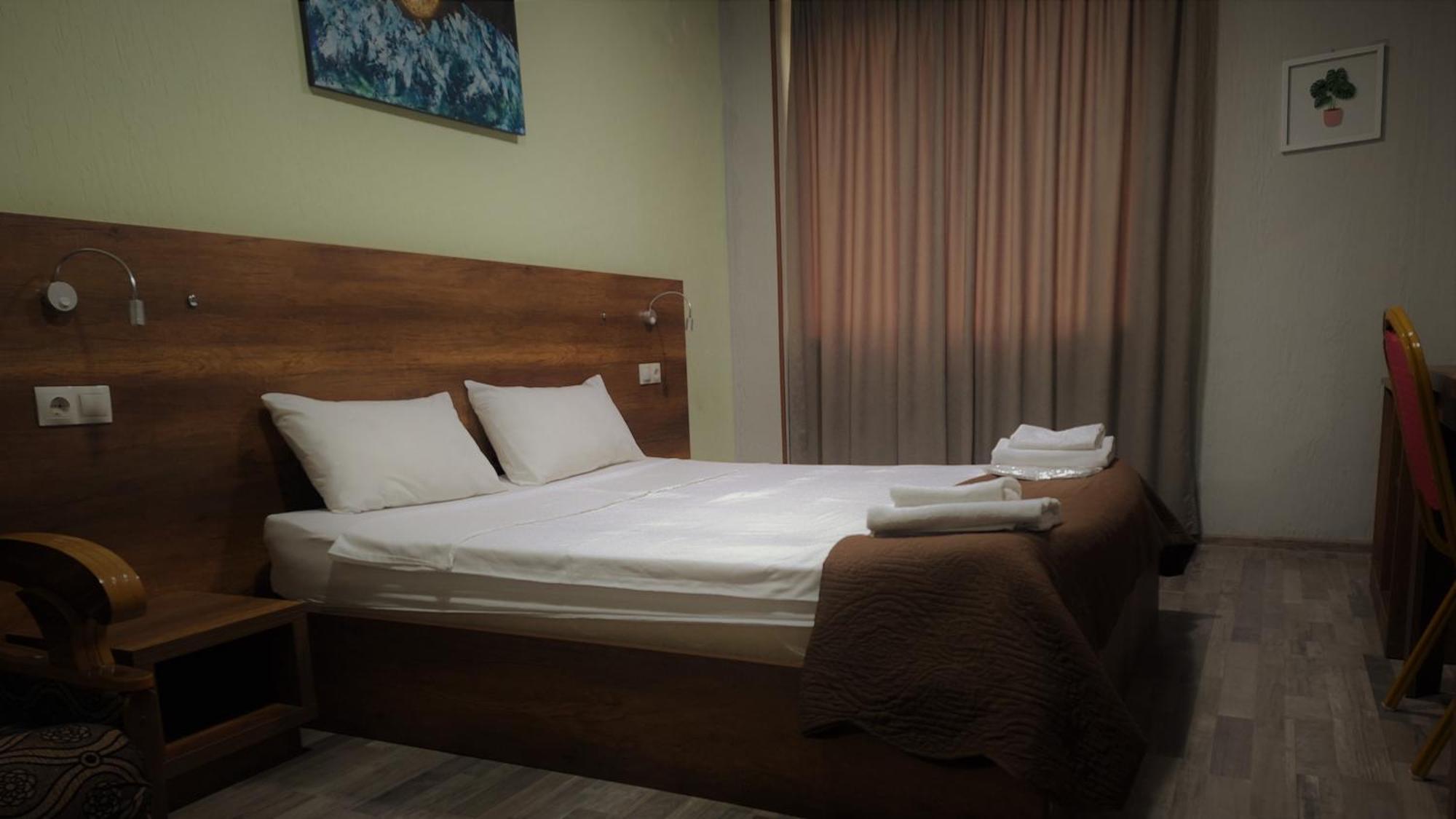 Hotel Georgian Kutaisi Eksteriør bilde