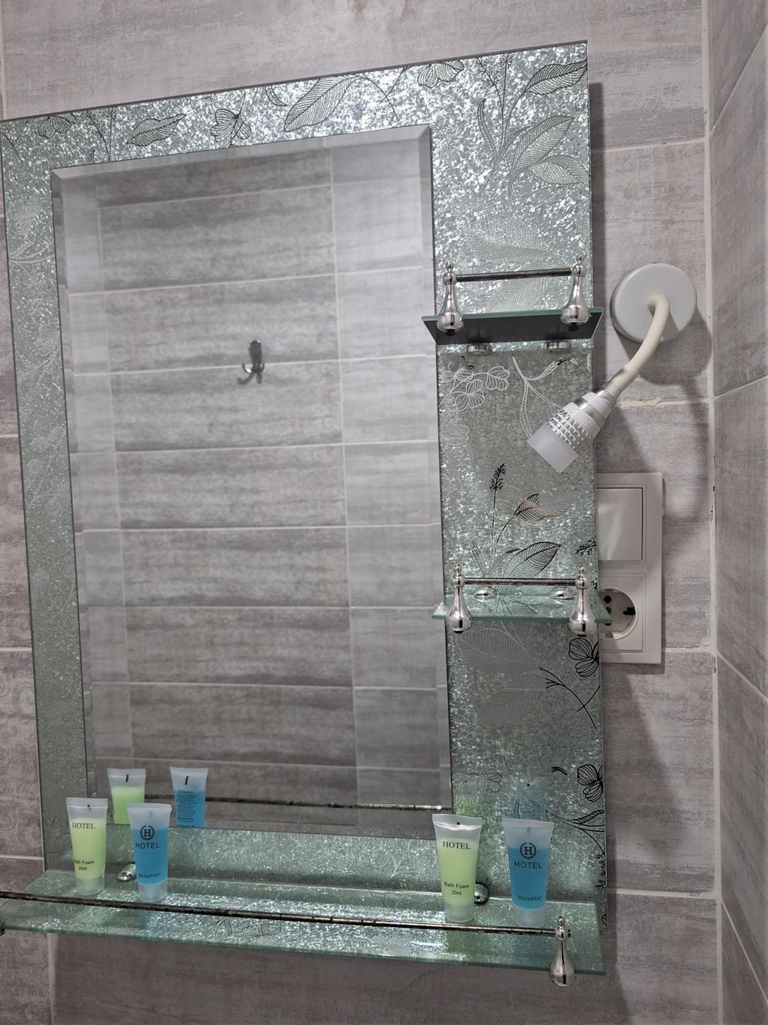 Hotel Georgian Kutaisi Eksteriør bilde
