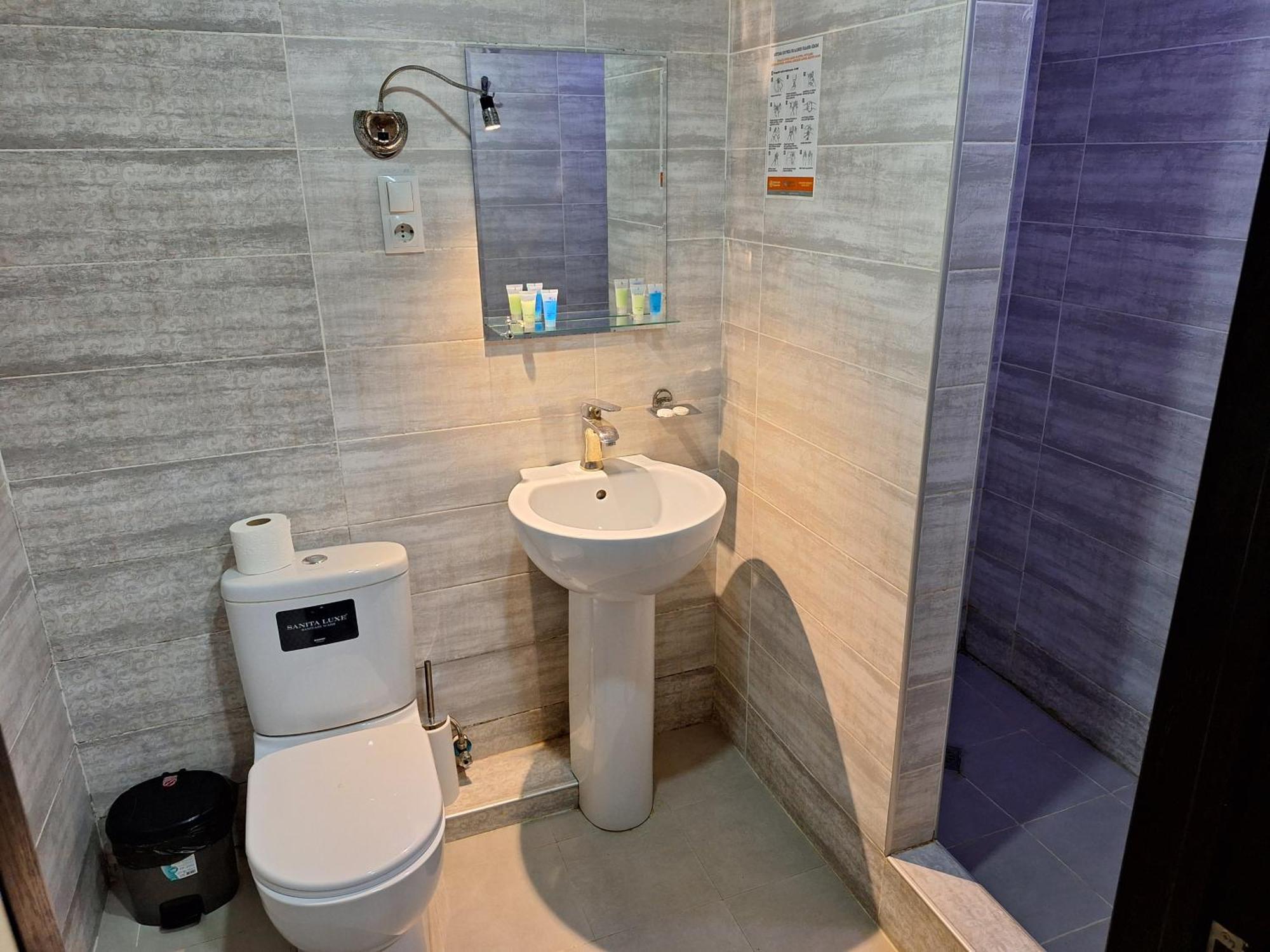 Hotel Georgian Kutaisi Eksteriør bilde